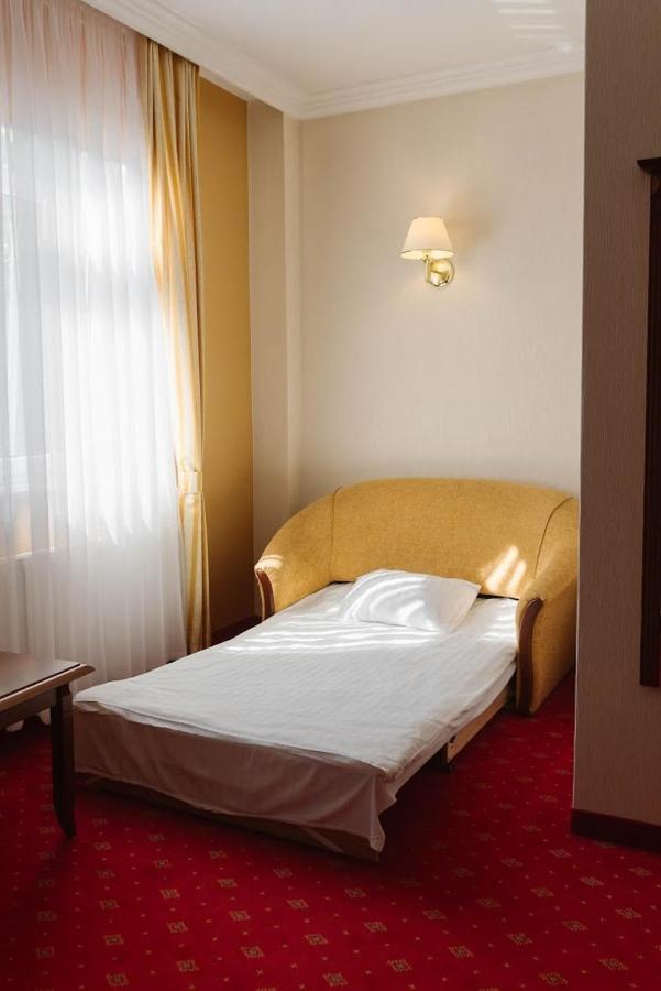 Hotel Jakub Sobieski Олава Экстерьер фото